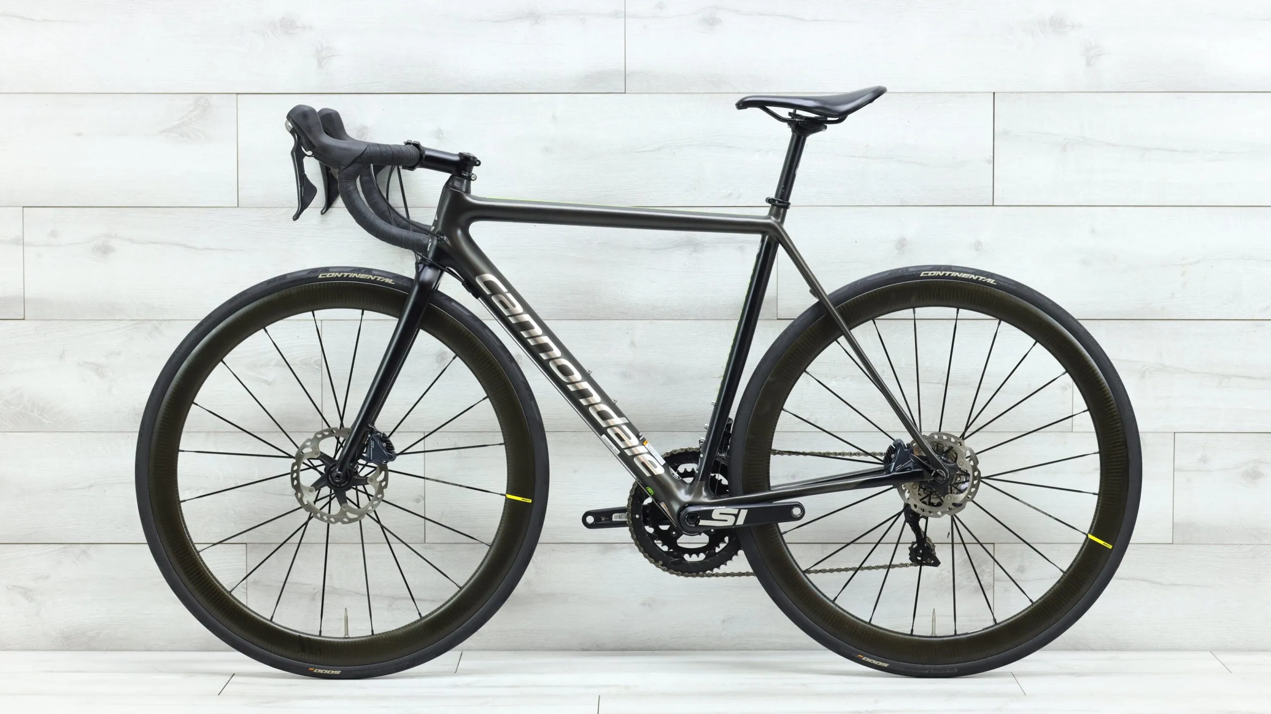 2019 Cannondale SuperSix EVO Carbon Disc Ultegra  Road Bike - 52cm