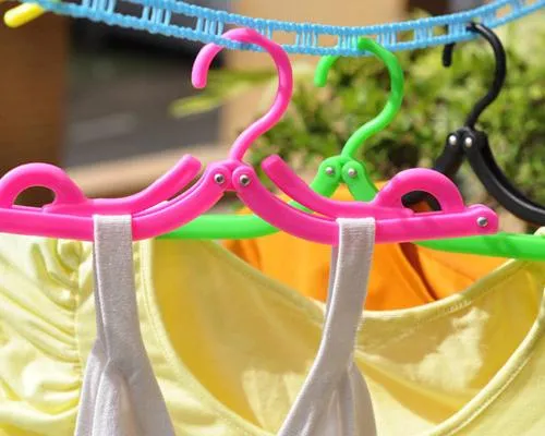 5 Pcs Different Colors Plastic Folding Clothes Hanger